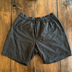 Men’s lululemon athletica Yoga Shorts
